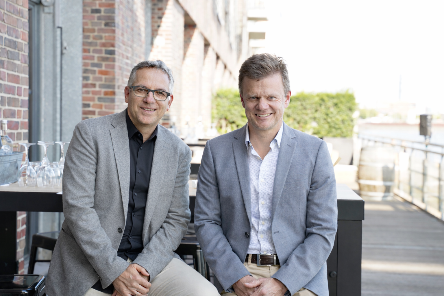 Die Geschäftsführer Stefan Rössle und Harald Böttcher der weltweit tätigen Eventagentur Kontrapunkt GmbH aus Hamburg bei einer Veranstaltung